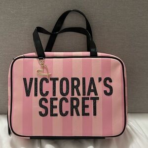 Victoria’s Secret Travel Bag